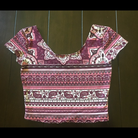 ✨ Closet Clear-out! ✨ Garage Pink Crop Top Small - Picture 1 of 6